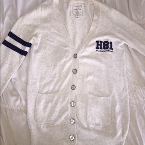 Sporty long cardigan sweater